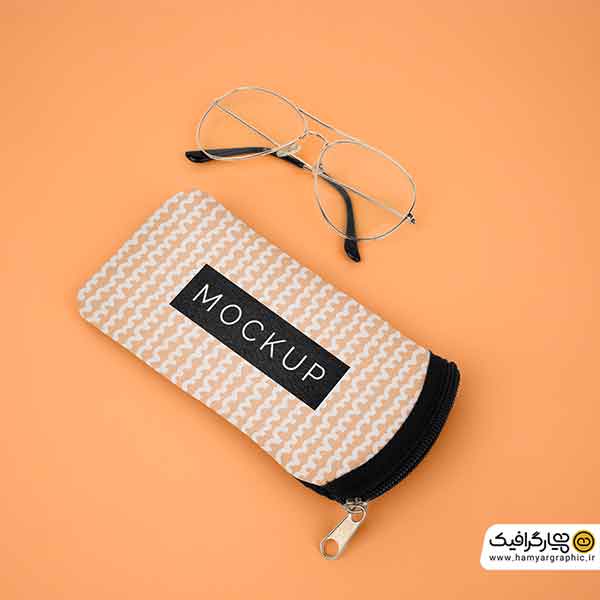 موکاپ رایگان کیف عینک